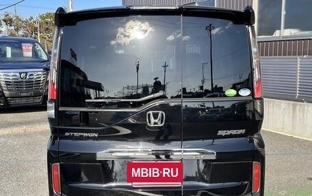 Honda Stepwgn IV, 2021 год, 1 760 000 рублей, 4 фотография