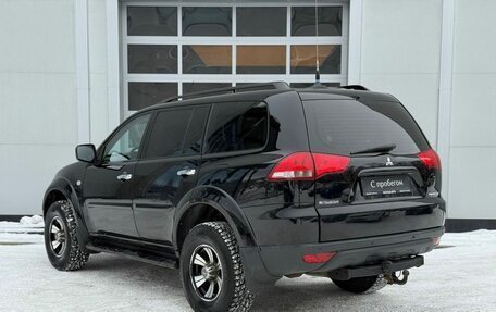 Mitsubishi Pajero Sport II рестайлинг, 2014 год, 2 010 000 рублей, 3 фотография