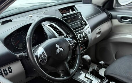 Mitsubishi Pajero Sport II рестайлинг, 2014 год, 2 010 000 рублей, 12 фотография