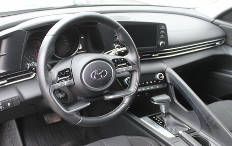 Hyundai Elantra, 2021 год, 2 255 000 рублей, 10 фотография