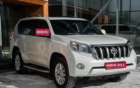 Toyota Land Cruiser Prado 150 рестайлинг 2, 2015 год, 3 298 000 рублей, 3 фотография