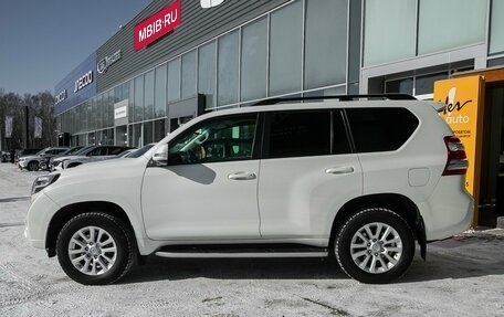 Toyota Land Cruiser Prado 150 рестайлинг 2, 2015 год, 3 298 000 рублей, 7 фотография