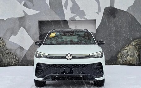 Volkswagen Tiguan, 2025 год, 4 280 000 рублей, 2 фотография