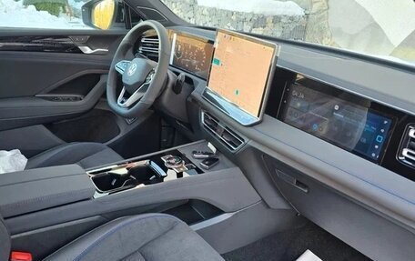 Volkswagen Tiguan, 2025 год, 4 280 000 рублей, 13 фотография