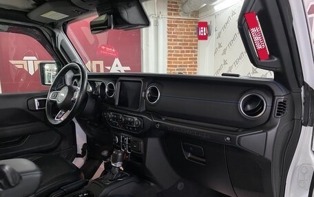 Jeep Wrangler, 2022 год, 7 600 000 рублей, 23 фотография