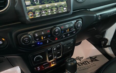 Jeep Wrangler, 2022 год, 7 600 000 рублей, 38 фотография