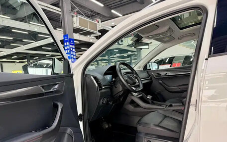 Skoda Karoq I, 2022 год, 1 740 000 рублей, 7 фотография