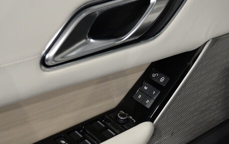 Land Rover Range Rover Velar I, 2018 год, 5 250 000 рублей, 22 фотография