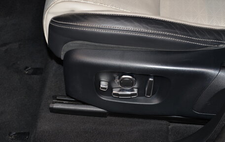 Land Rover Range Rover Velar I, 2018 год, 5 250 000 рублей, 26 фотография