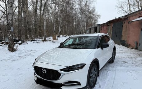 Mazda CX-4, 2022 год, 1 970 000 рублей, 2 фотография