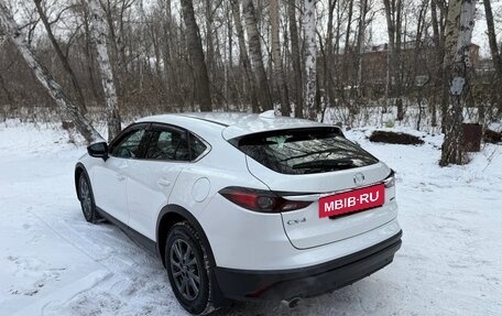 Mazda CX-4, 2022 год, 1 970 000 рублей, 7 фотография