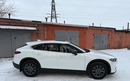 Mazda CX-4, 2022 год, 1 970 000 рублей, 10 фотография