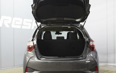 Toyota Vitz, 2017 год, 960 000 рублей, 19 фотография