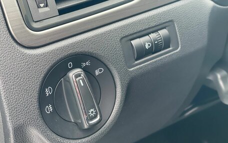 Skoda Rapid I, 2018 год, 1 350 000 рублей, 9 фотография