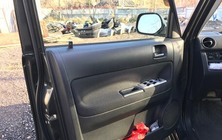 Scion xB II рестайлинг, 2004 год, 800 000 рублей, 9 фотография