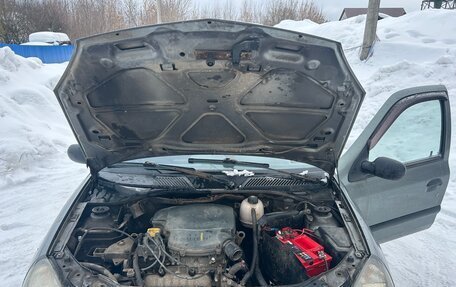 Renault Symbol I, 2002 год, 240 000 рублей, 14 фотография