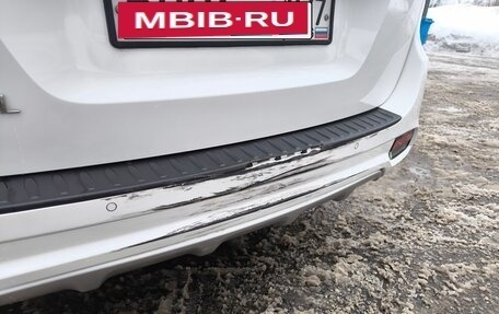 KIA Carnival III, 2018 год, 2 400 000 рублей, 15 фотография