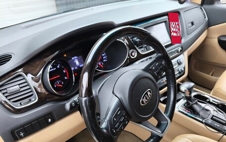 KIA Carnival III, 2018 год, 2 400 000 рублей, 16 фотография