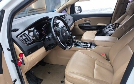 KIA Carnival III, 2018 год, 2 400 000 рублей, 18 фотография