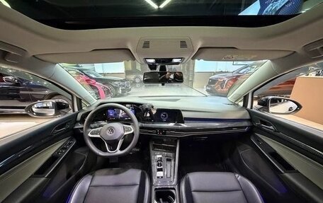 Volkswagen Golf VIII, 2021 год, 1 680 000 рублей, 8 фотография