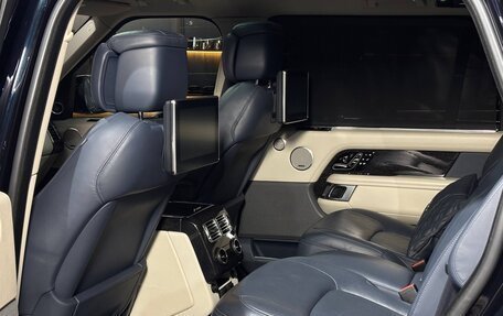Land Rover Range Rover IV рестайлинг, 2019 год, 10 500 000 рублей, 26 фотография