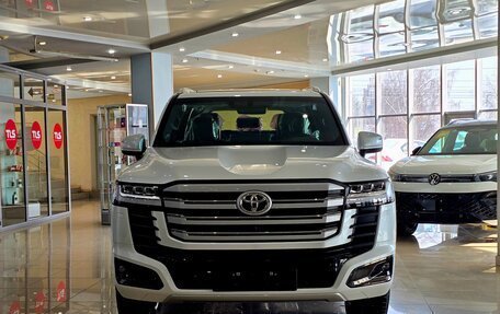 Toyota Land Cruiser, 2026 год, 15 800 000 рублей, 2 фотография