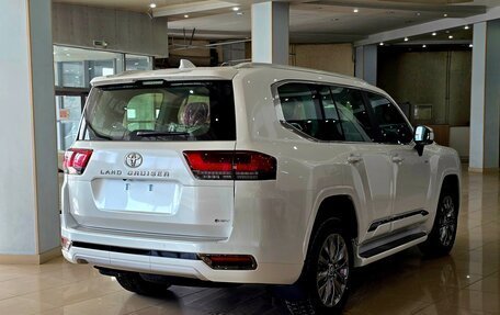 Toyota Land Cruiser, 2026 год, 15 800 000 рублей, 3 фотография