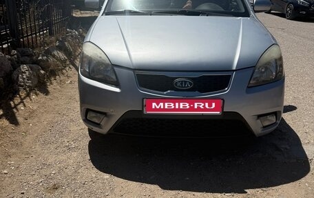 KIA Rio II, 2010 год, 580 000 рублей, 1 фотография
