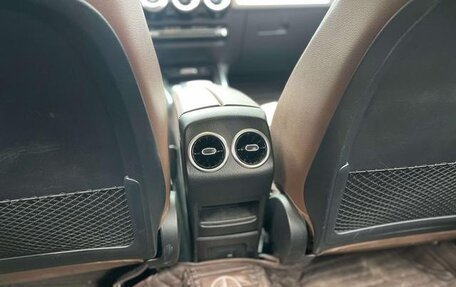 Mercedes-Benz GLB, 2022 год, 2 150 000 рублей, 14 фотография