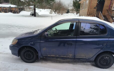 Toyota Platz, 2000 год, 285 000 рублей, 3 фотография