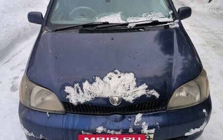 Toyota Platz, 2000 год, 285 000 рублей, 2 фотография