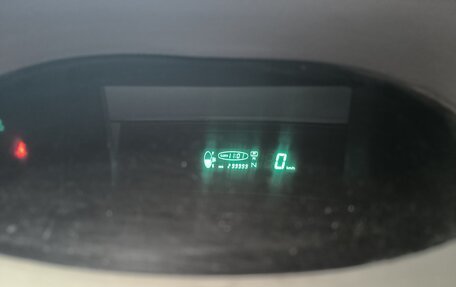 Toyota Platz, 2000 год, 285 000 рублей, 18 фотография