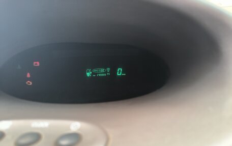 Toyota Platz, 2000 год, 285 000 рублей, 22 фотография