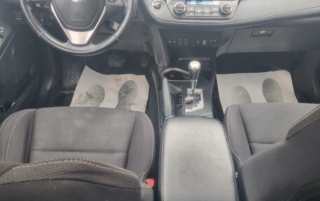 Toyota RAV4, 2017 год, 2 200 000 рублей, 12 фотография