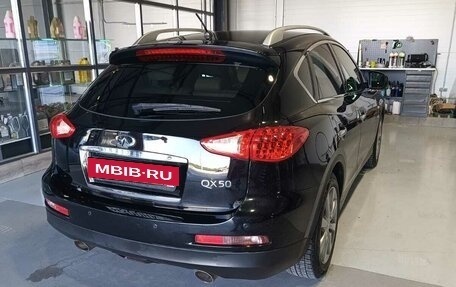 Infiniti QX50 I рестайлинг, 2014 год, 2 000 000 рублей, 6 фотография