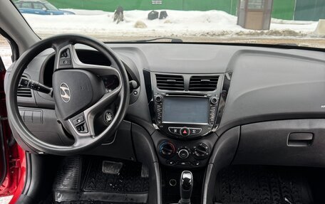 Hyundai Solaris II рестайлинг, 2014 год, 640 000 рублей, 12 фотография