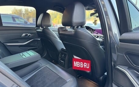 BMW 3 серия, 2019 год, 3 148 000 рублей, 15 фотография