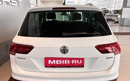 Volkswagen Tiguan II, 2019 год, 2 249 000 рублей, 7 фотография