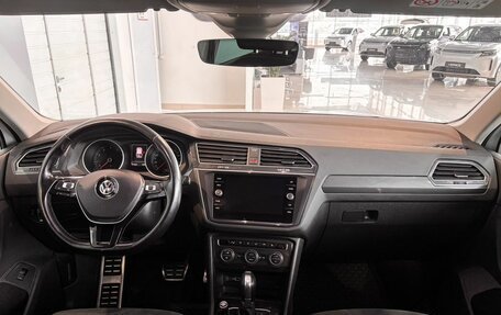 Volkswagen Tiguan II, 2019 год, 2 249 000 рублей, 16 фотография