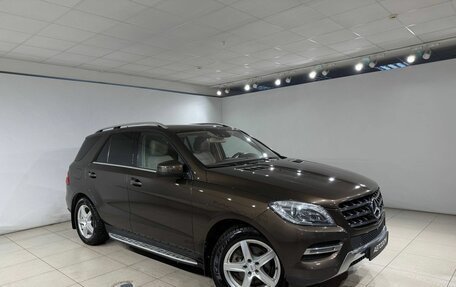 Mercedes-Benz M-Класс, 2015 год, 2 590 000 рублей, 3 фотография