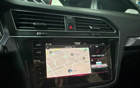 Volkswagen Tiguan II, 2022 год, 2 520 000 рублей, 8 фотография