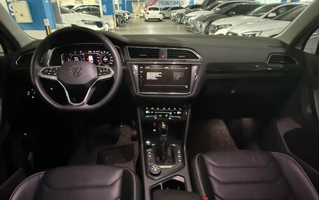 Volkswagen Tiguan II, 2022 год, 2 520 000 рублей, 6 фотография