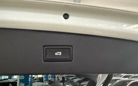 Volkswagen Tiguan II, 2022 год, 2 520 000 рублей, 15 фотография