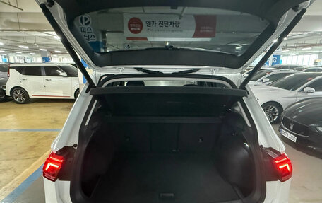 Volkswagen Tiguan II, 2022 год, 2 520 000 рублей, 14 фотография