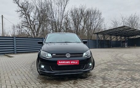 Volkswagen Polo VI (EU Market), 2012 год, 800 000 рублей, 1 фотография