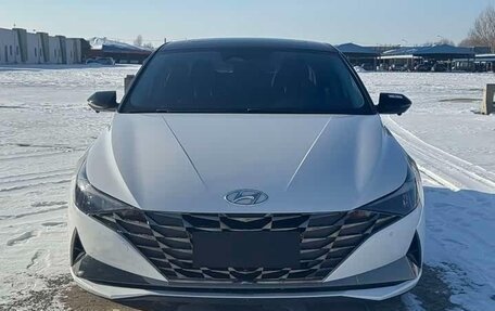 Hyundai Elantra, 2022 год, 1 550 000 рублей, 2 фотография