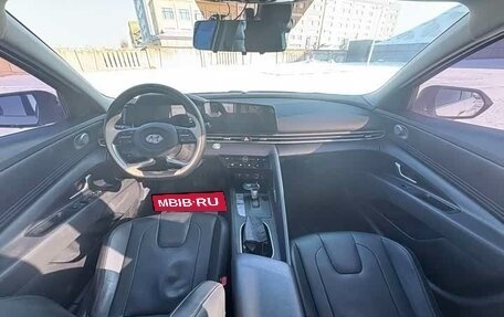 Hyundai Elantra, 2022 год, 1 550 000 рублей, 8 фотография