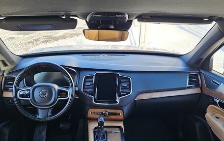 Volvo XC90 II рестайлинг, 2017 год, 3 800 000 рублей, 14 фотография