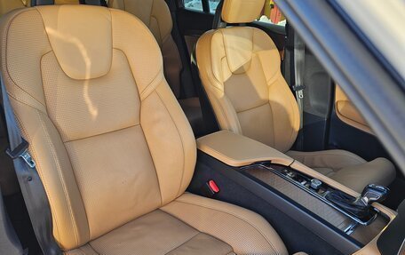 Volvo XC90 II рестайлинг, 2017 год, 3 800 000 рублей, 15 фотография