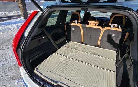 Volvo XC90 II рестайлинг, 2017 год, 3 800 000 рублей, 26 фотография